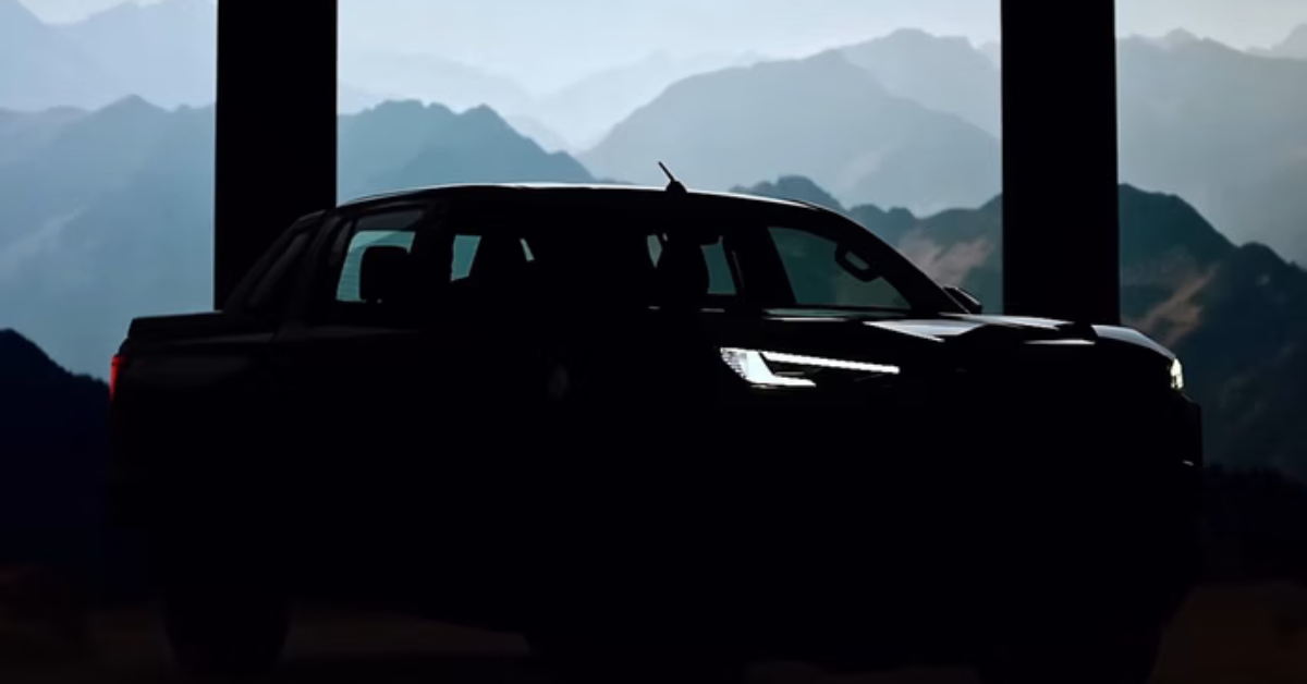 Toyota Hilux 2025 Teased