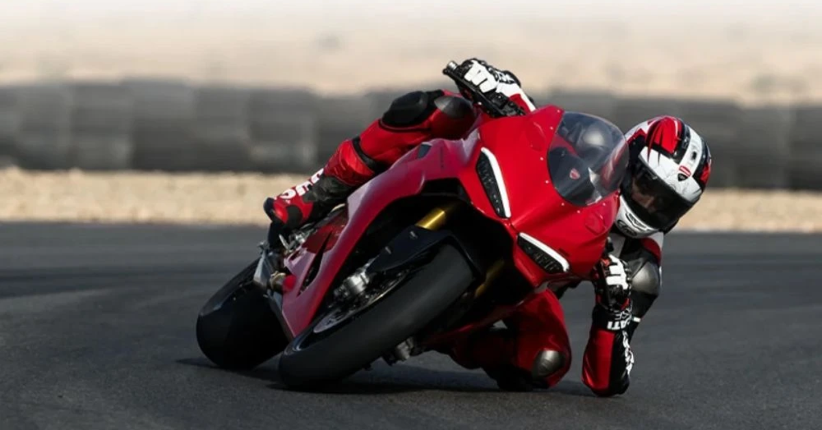 2025 Ducati Panigale V2, Streetfighter V2 Recalled in the US