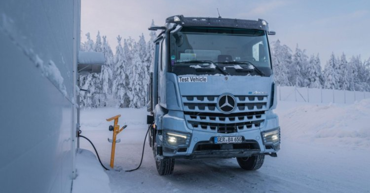 Mercedes-Benz eArocs 400 Arctic Testing at -20°C